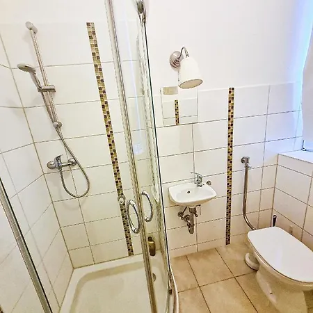 Apartment Schöne Stadtwohnung In Zentrale Lage