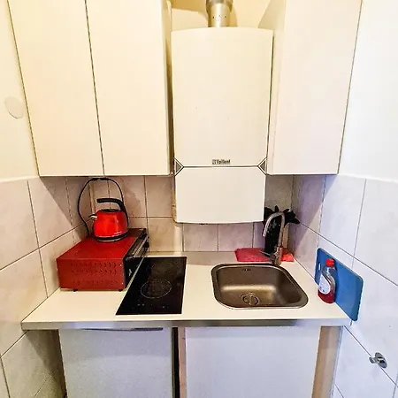 Schöne Stadtwohnung In Zentrale Lage Apartment